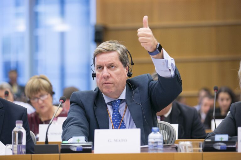 El Parlamento Europeo aprueba la simplificación de las normas que regulan la pesca para favorecer al sector y proteger mejor los ecosistemas marinos